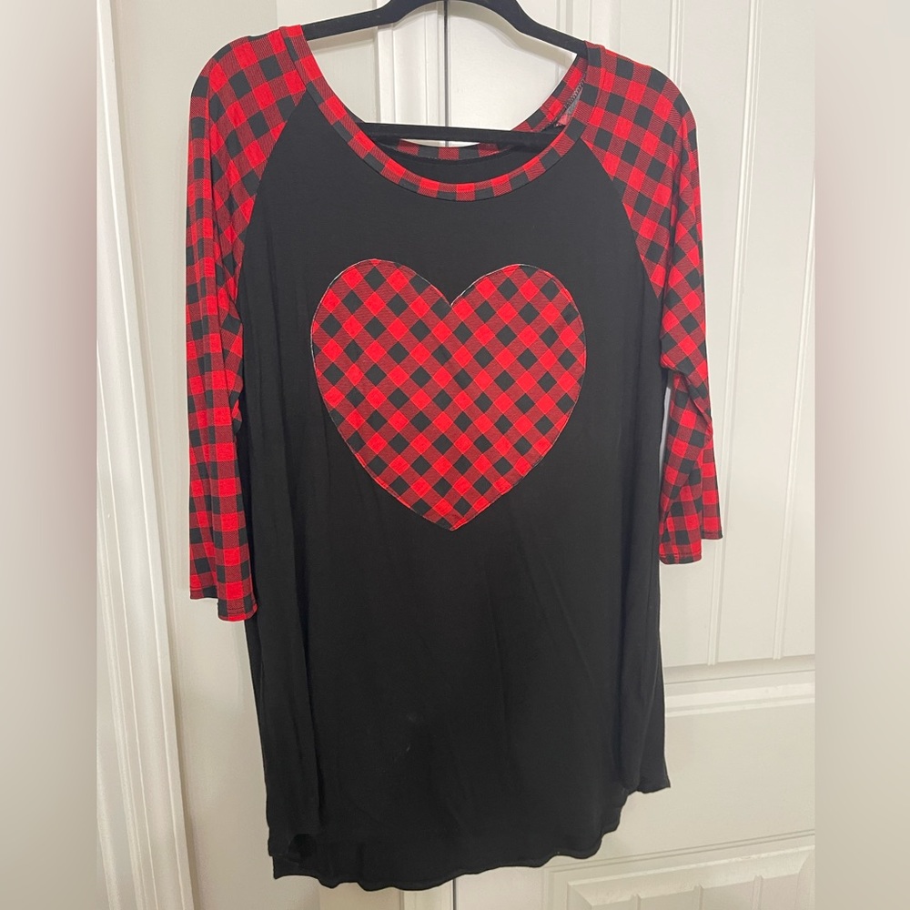 Women’s Valentine’s Day ♥️ Boutique Shirt Size 2XL
